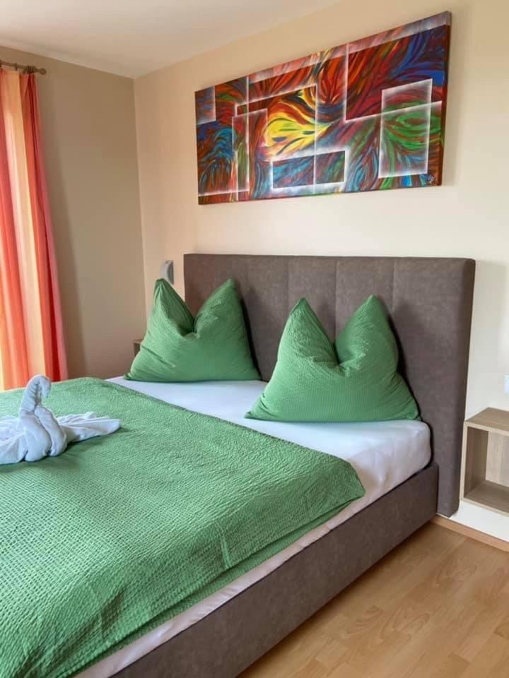 Zweytick Gaestezimmer Weingut Ratsch an der Weinstraße Exteriör bild