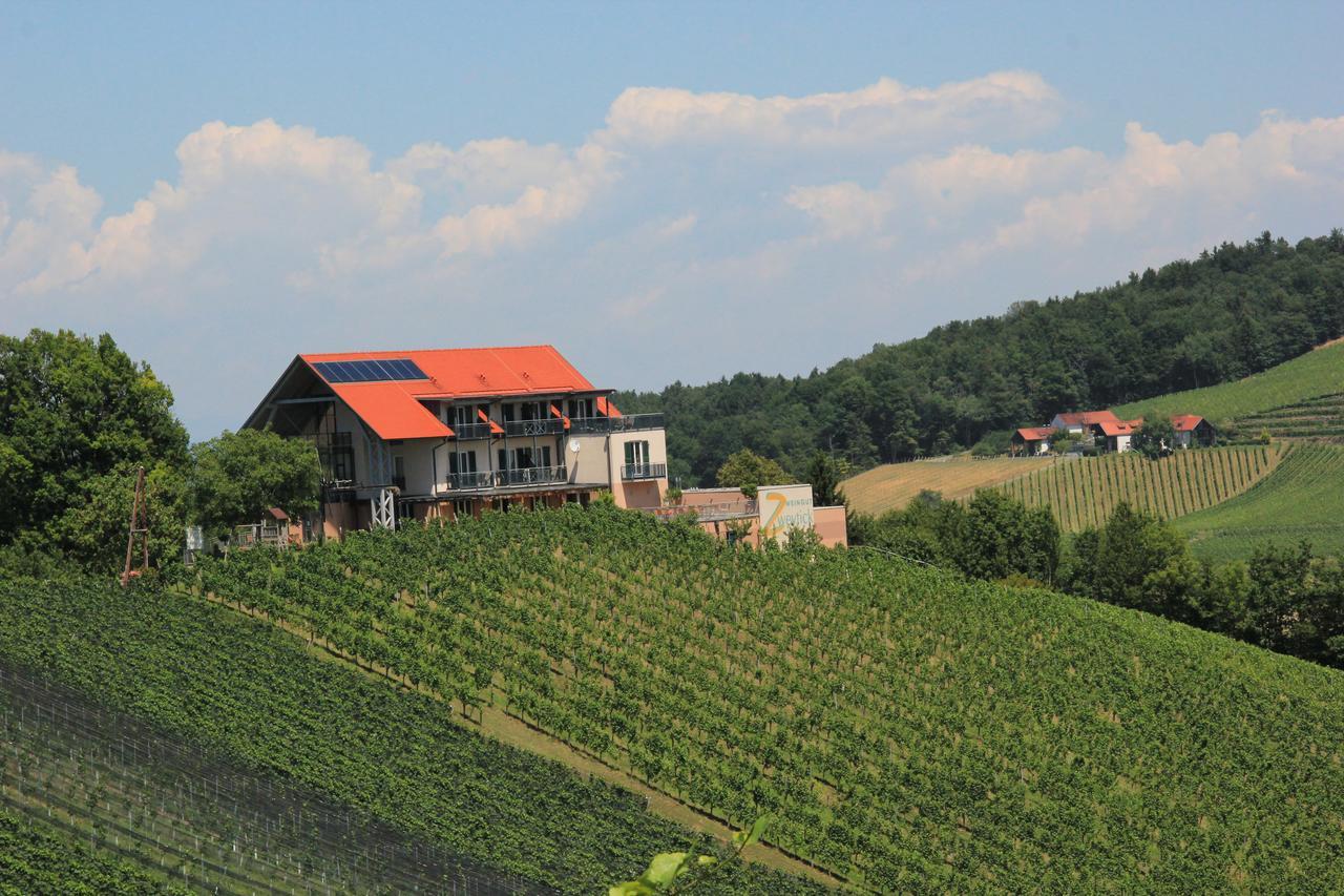 Zweytick Gaestezimmer Weingut Ratsch an der Weinstraße Exteriör bild